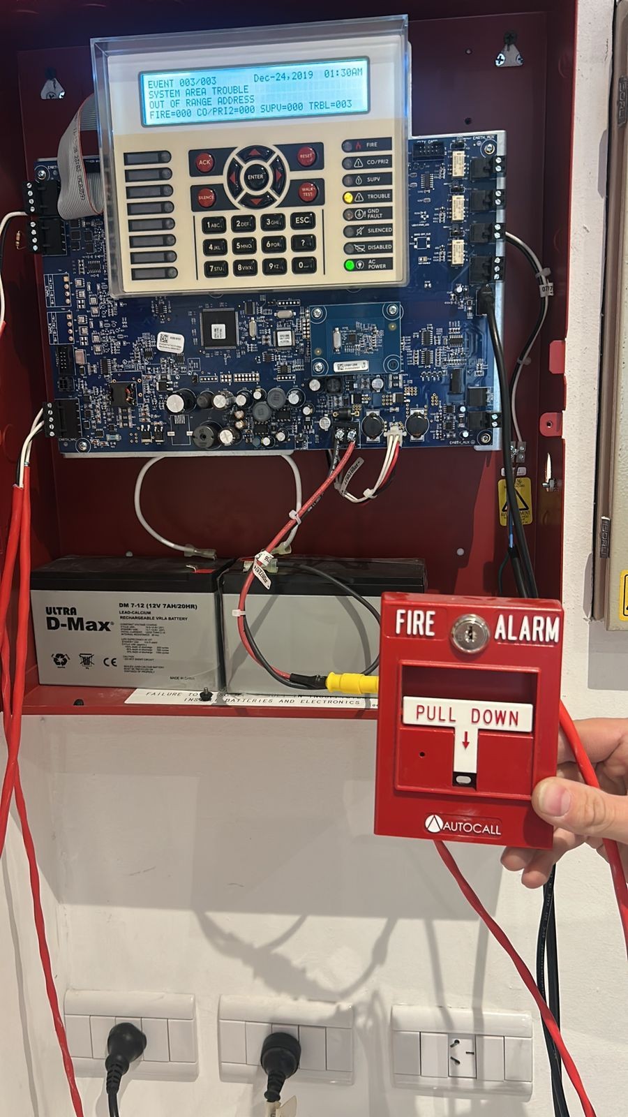 Actualizaciones de alarmas contra incendios y seguridad